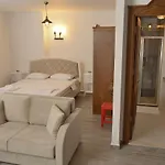 Brothers 3* Çeşme