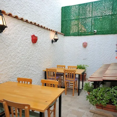 מלון Brothers 3*