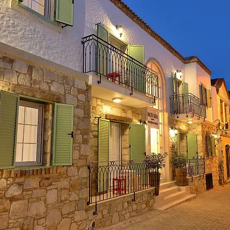 Brothers מלון 3*